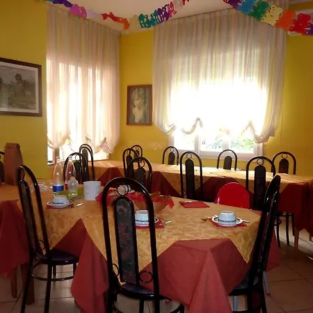 Hotel Taioli Meuble 2*